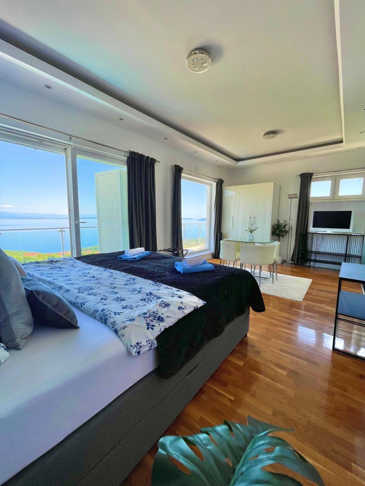 Luxury Eternity - Marvelous Sea View - Box Spring Beds - Opatija-poljane Villa *